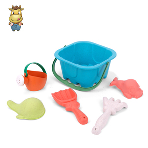 Ensemble de seaux de plage en paille de blé pour enfants, 6 pièces, avec moules de baleines et arrosoir - Product Image 2