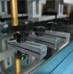 Testeur multifonctionnel d'abrasion ISO180 179 ASTM D256, machine de test de résistance à l'usure pour effaceurs à l'alcool ISO180 179 - Product Image 6