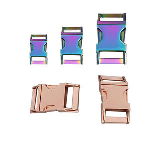 Hebillas de <span class=keywords><strong>Collar</strong></span> de perro de liberación rápida 15mm 20mm 25mm Aleación <span class=keywords><strong>Collar</strong></span> para mascotas Hardware Anillo D Liberación lateral Patrón impreso Hebillas de <span class=keywords><strong>Collar</strong></span> de perro - Product Image 1