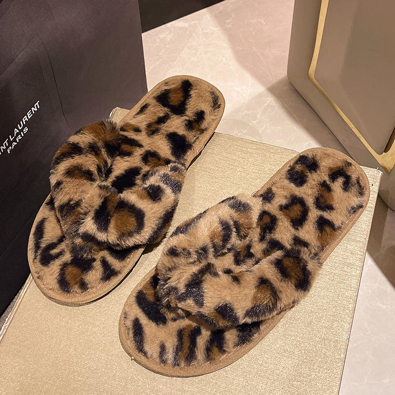 เสือดาวสีน้ำตาล