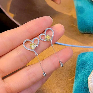 Orecchini Pendenti in Cristallo Taglio Cuore Bianco Champagne, Montatura in Argento 925, Gioielli Romantici da Sposa per Donne - Product Image 3