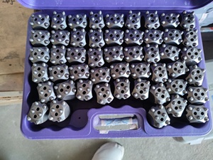 Broca Cónica para Perforación <span class=keywords><strong>de</strong></span> Botones PDC/<span class=keywords><strong>Diamante</strong></span>/Tricono - 7 Grados, Acero al Carbono/Mangan, Carburo <span class=keywords><strong>de</strong></span> Tungsteno para Perforación <span class=keywords><strong>de</strong></span> Roca con Martillo Superior - Product Image 2