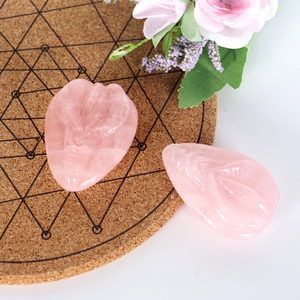 Cristal de Cuarzo Rosa Yoni en Oferta, la Origen de la Vida para la Sanación - Product Image 4