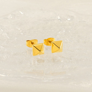 ZOGXIN Pyramid Stud Earrings 18k Gold Geometric Design For Women Fashion Jewelry - Product Image 3