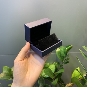 Factory Wholesale Luxury Custom Design Leather Velvet Flip Jewelry <b>Gift</b> <b>Box</b> Set Pendant Necklace Jewelry <b>Box</b> for <b>Small</b> Business - Product Image 3