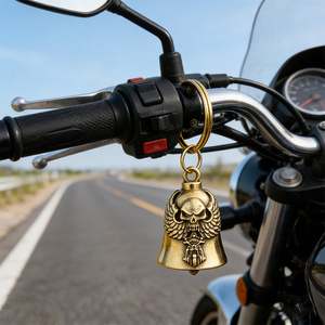 Pendentif cloche Gremlin en métal vieilli personnalisé, porte-clés 3D en forme de crâne, cloche de protection pour moto, accessoire pour moto lourde - Product Image 5