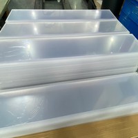 Pare-brise PC personnalisé pour voiturettes de golf Véhicules utilitaires Usine professionnelle Coupe CNC Impression résistante aux intempéries