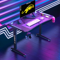 Bureau de jeu ergonomique en bois en forme de Z Wquantum avec porte-gobelet, crochet pour casque, surface en mélamine, assemblage requis, modèle Z10