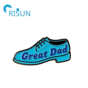 Broche de Metal Esmaltado Personalizado para <span class=keywords><strong>Papá</strong></span>, Pin de Solapa, Accesorios, Regalo <span class=keywords><strong>del</strong></span> Día <span class=keywords><strong>del</strong></span> Padre, Insignia de Super Daddy I Love Papa - Product Image 6