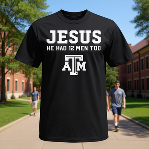 Camiseta blanca de Jesús con la frase "He Had 12 Men Too Atm" - Product Image 3