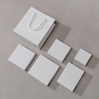 Boîte à bijoux carrée/rectangulaire découpée à la main, best-seller, avec couvercle et base, noire et blanche ; emballage pour bagues, boucles d'oreilles, colliers