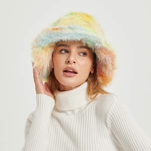 Chapeaux de pêcheur en fausse fourrure pour femmes, imprimé léopard, multicolores, duveteux, chauds, chapeaux en fourrure de renard tendance pour l'hiver. - Product Image 5