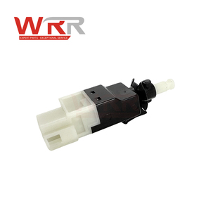 0015456709 0015459609 Interrupteur de feux stop pour Benz W203 W210 C230 E320 – Composant de contrôle du capteur de feu stop de qualité supérieure - Product Image 2