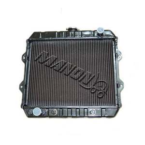 Venta al por mayor accesorios para montacargas radiador para <span class=keywords><strong>MITSUBISHI</strong></span> S4S \ <span class=keywords><strong>4G63</strong></span> piezas de repuesto para montacargas 91402-24300 piezas de montacargas - Product Image 1