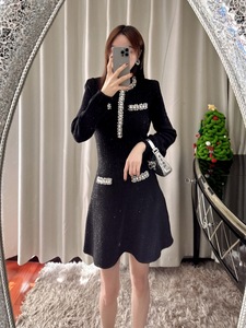 Mode hivernale Vêtements pour femmes Robes Nouveau classique <span class=keywords><strong>Robe</strong></span> en tricot à paillettes avec col en diamant <span class=keywords><strong>noir</strong></span> <span class=keywords><strong>Robe</strong></span> <span class=keywords><strong>pull</strong></span> à manches longues - Product Image 4