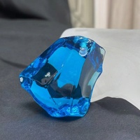 Pierre Énergétique Suspendue en Cristal K9 Irrégulier Faite à la Main, avec Trou, 4-6cm, Attrape-Soleil Coloré pour Décoration de Fenêtre et de Maison (Vente en Gros)
