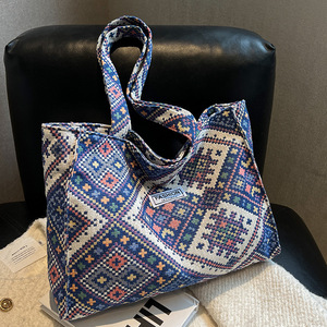 حقيبة كبيرة السعة بأسلوب عرقي، حقائب قماشية منسوجة يدويًا، حقيبة يد نسائية متعددة الألوان بحمالة كتف واحدة - Product Image 3