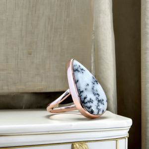 Anillo de Amor Hecho a Mano en Plata de Ley 925 para Mujer con Ágata Dendrítica Engastada en Banda Chapada en Oro para Compromiso y Boda - Product Image 1