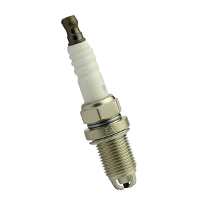 Vente en gros, fourniture d'usine, bougie d'allumage pour voiture RFC58LZ3EX A58 0911007299, pièces de moteur de haute qualité, système d'allumage pour voitures françaises - Product Image 1