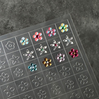 Autocollants pour ongles multi-designs papillon et fleur, transparents, peints par pulvérisation, réutilisables, en PET, pour pochoirs de décalcomanie