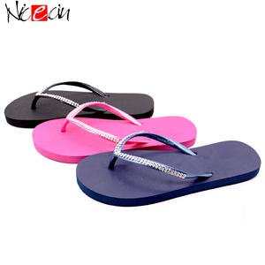 2023 nueva llegada logotipo personalizado PE mujeres chanclas <span class=keywords><strong>zapatillas</strong></span> verano playa chanclas - Product Image 2