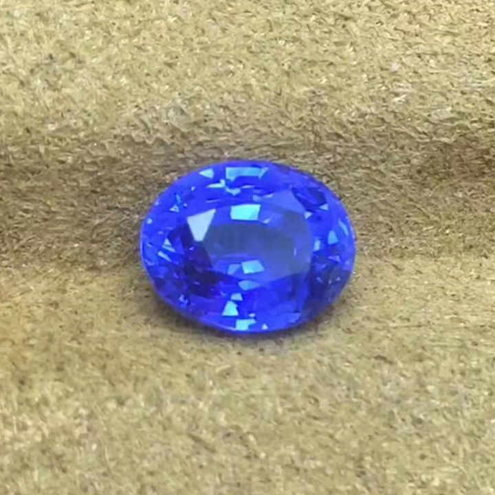 天然サファイア　ルース　加熱処理品　1.06ct ブルーショットサファイア 1.06ct NOBU 非加熱ブルーサファイア 1.55ct