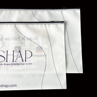 Sacs en plastique personnalisés avec fermeture éclair coulissante, pochettes zippées mates avec logo et informations sociales pour l'emballage de vêtements et de sous-vêtements