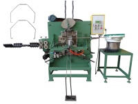 Machine automatique de fabrication de poignées en fil métallique pour seaux