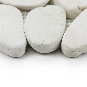 Piastrelle in Mosaico di Pietra Naturale Batu, Motivo Ciottoli Bianchi 12x12 Pollici per Decorazione Pareti e Pavimenti - Product Image 3