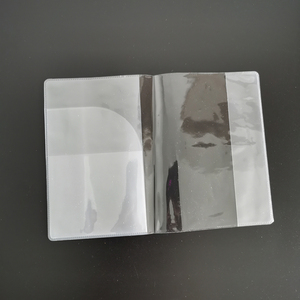 Porta carte di credito trasparente all'ingrosso custodia porta passaporto in <span class=keywords><strong>PVC</strong></span> trasparente in plastica - Product Image 1