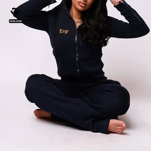 ชุดเซ็ตเสื้อฮู้ดซิปพร้อมกางเกงวอร์มผ้าฟลีซพิมพ์โลโก้ตามสั่ง สำหรับผู้หญิง ชุดออกกำลังกาย 2 ชิ้น สไตล์ Y2k - Product Image 5