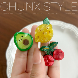 Mignonnes pinces à cheveux en acétate, motif fruits (fraise, cerise), mini pinces latérales pour frange et dessus de tête, accessoires capillaires - Product Image 3