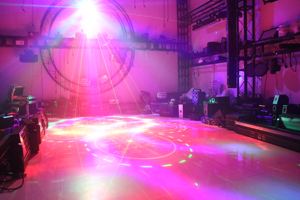 Control remoto multifuncional Patrón de láser Bola de discoteca estroboscópica 5 en 1 para Dance Bar y Night Spot party lighting - Product Image 2