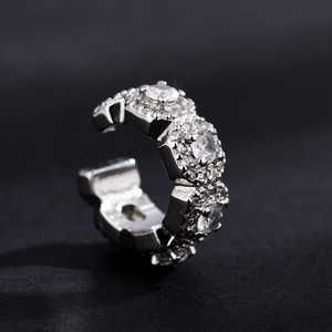 Clip On Earrings Large Sugar Cube Geometric Zinc Alloy Claw Setting Party Fashionable American Trendy Earrings - Product Image 2