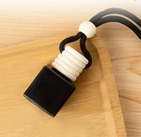 Flacon diffuseur de parfum pour voiture vide de 8 ml, noir, à suspendre, en verre, avec bouchon en bois