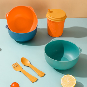 Custom Cartoon Cute Dinnerware Kids Feeding <b>Plate</b> Set Plastic Food <b>Plates</b> and Bowls with Cutlery - Product Image 4