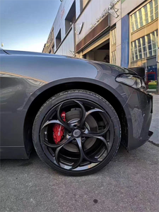 Jantes de voiture de course Xinlin pour Alfa Romeo Giulia Stelvio 17 18 19 20 pouces PCD5X110 ET35 style trèfle, fabrication par formage à flux, noir - Product Image 1