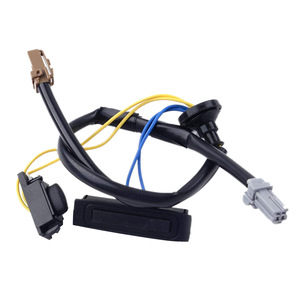 Arnés de Cableado Nissan 25380-2DT1A 300 mm 12 V con Aislamiento de PVC, Adaptador para Interruptor de Maletero - Product Image 1