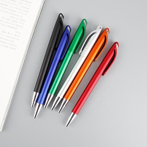Logo personnalisé Stylos à bille noirs en plastique bon marché, <span class=keywords><strong>stylo</strong></span> promotionnel, <span class=keywords><strong>stylo</strong></span> <span class=keywords><strong>publicitaire</strong></span> <span class=keywords><strong>pour</strong></span> bureau, hôtel, <span class=keywords><strong>entreprise</strong></span> - Product Image 2