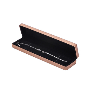 Caja de Joyería Metálica de Lujo Estilo Retro Europeo en Oferta - Product Image 5