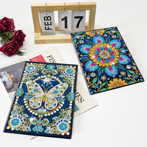 Regalos <span class=keywords><strong>de</strong></span> Año Nuevo cuaderno <span class=keywords><strong>de</strong></span> pintura <span class=keywords><strong>de</strong></span> diamantes en forma especial <span class=keywords><strong>bordado</strong></span> <span class=keywords><strong>de</strong></span> diamantes <span class=keywords><strong>punto</strong></span> <span class=keywords><strong>de</strong></span> <span class=keywords><strong>cruz</strong></span> A5 cuaderno lindo <span class=keywords><strong>libro</strong></span> <span class=keywords><strong>de</strong></span> diario <span class=keywords><strong>de</strong></span> página blanca - Product Image 6