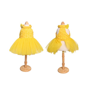 Robe pour animaux de compagnie, jaune citron, en polyester, style mignon, pour chiens, tenue jupe quatre saisons - Product Image 4