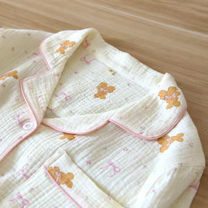 Conjunto <span class=keywords><strong>de</strong></span> <span class=keywords><strong>Pijama</strong></span> <span class=keywords><strong>de</strong></span> Algodón para Mujer, con Botones, Estampado <span class=keywords><strong>de</strong></span> Osito <span class=keywords><strong>de</strong></span> Peluche, Ribete en Contraste, Suave y Transpirable, Ropa <span class=keywords><strong>de</strong></span> Dormir, Venta al Por Mayor - Product Image 6