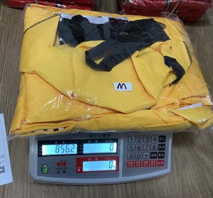 Costume da Uomo per Halloween e Carnevale, Ispirato al <span class=keywords><strong>Film</strong></span> 'The Mask' di Jim Carrey, Completo Giallo <span class=keywords><strong>con</strong></span> Cappello RMOV-38 - Product Image 6