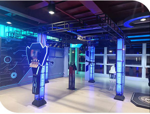 SportVR TW24-004 VR, Juego de Realidad Virtual para Cuatro Jugadores, Trabajo en Equipo, Batalla en Arenas, Construcción de Fibra de Vidrio y Metal, Educativo, para Interiores, Centros Comerciales y Hogar - Product Image 6