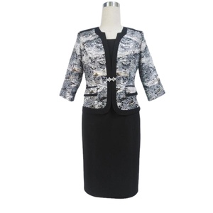 Ensemble de costumes élégants et respirants à boutons pour femmes africaines, tenue de cérémonie personnalisée grande taille pour dames - Product Image 5