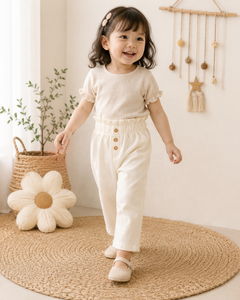 Pantalones BOHOPANNA Amarilis para niñas de 1 a 10 años, color blanco, cintura alta, con botones al frente, hasta la rodilla, corte recto, informales - Product Image 3