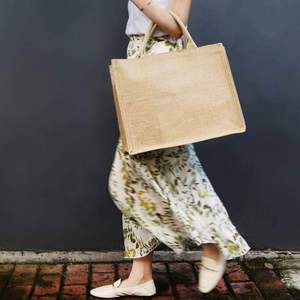 Wholesale Eco Waterproof Laminated Interior Natural Burlap Tote Soft Cotton Handle Small 100% Jute Bag - Product Image 6