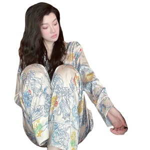 Sens avancé <span class=keywords><strong>français</strong></span> du cardigan à manches longues Pyjama en soie glacée Mme <span class=keywords><strong>Netflix</strong></span> Printemps et été Nouveau tempérament soyeux Homewear Sui - Product Image 1