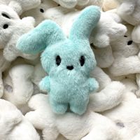 Porte-clés en peluche lapin mignon Kawaii en gros, poupée lapin douce, porte-clés amusants, animaux adorables, pendentifs pour sac à dos